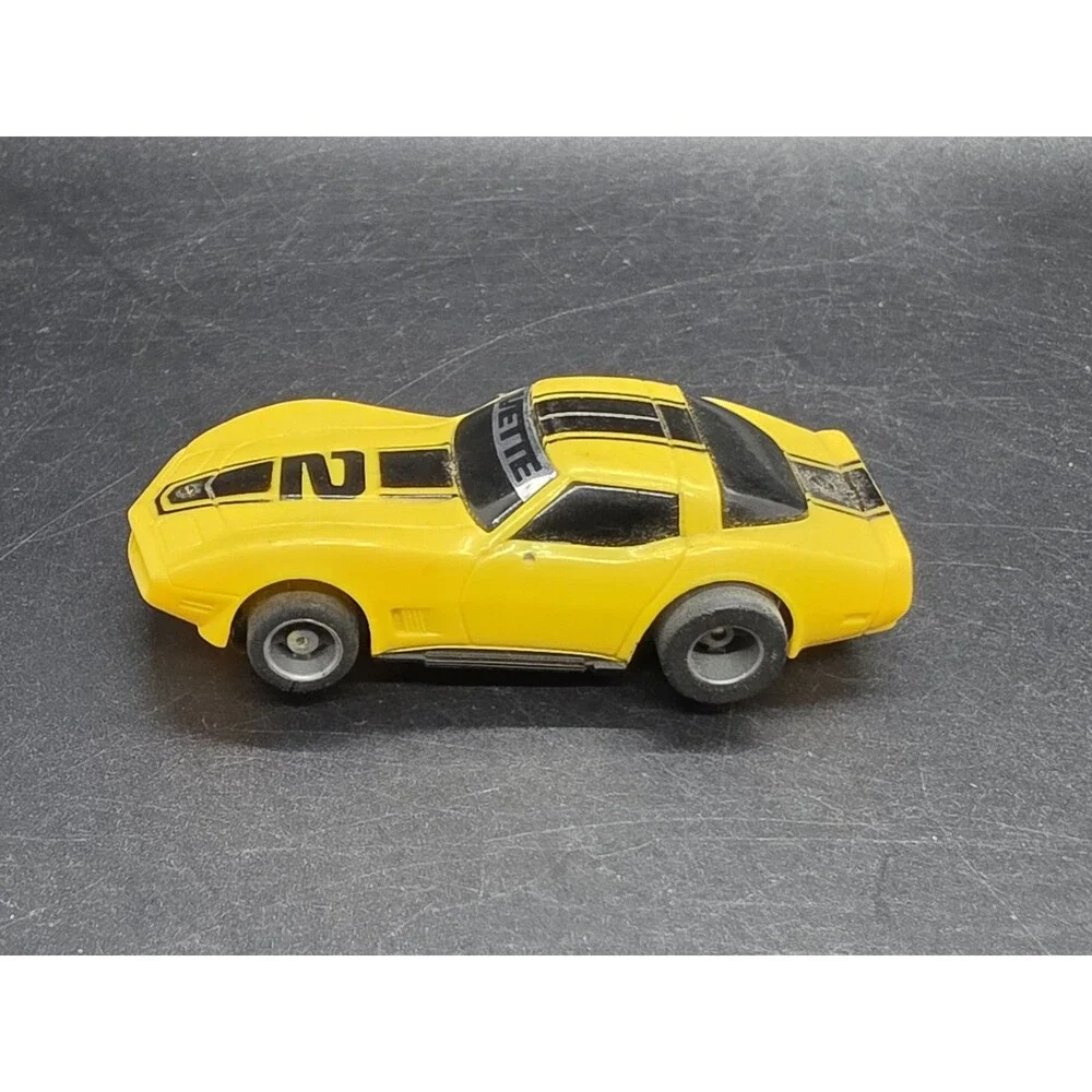 Tyco 1979 Chevrolet Corvette Yellow #2 White #3 From Cliff Hangers Set